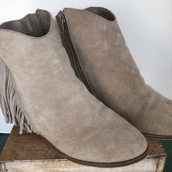Mudd Beige Leather Fringe Wedge Ankle Boots - Picture 3 of 8